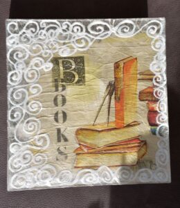 Scatola di cioccolatini di plexiglas ricoperta con carta di riso